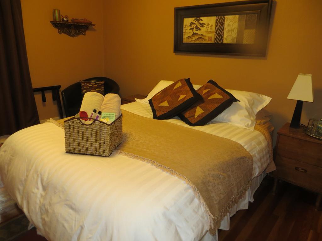 River Lee Executive Bed And Breakfast YYC Zimmer foto